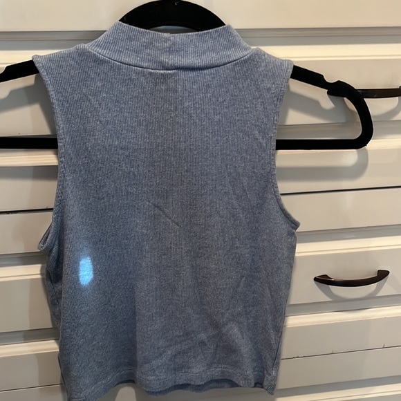 H&M crop top - Picture 4 of 4